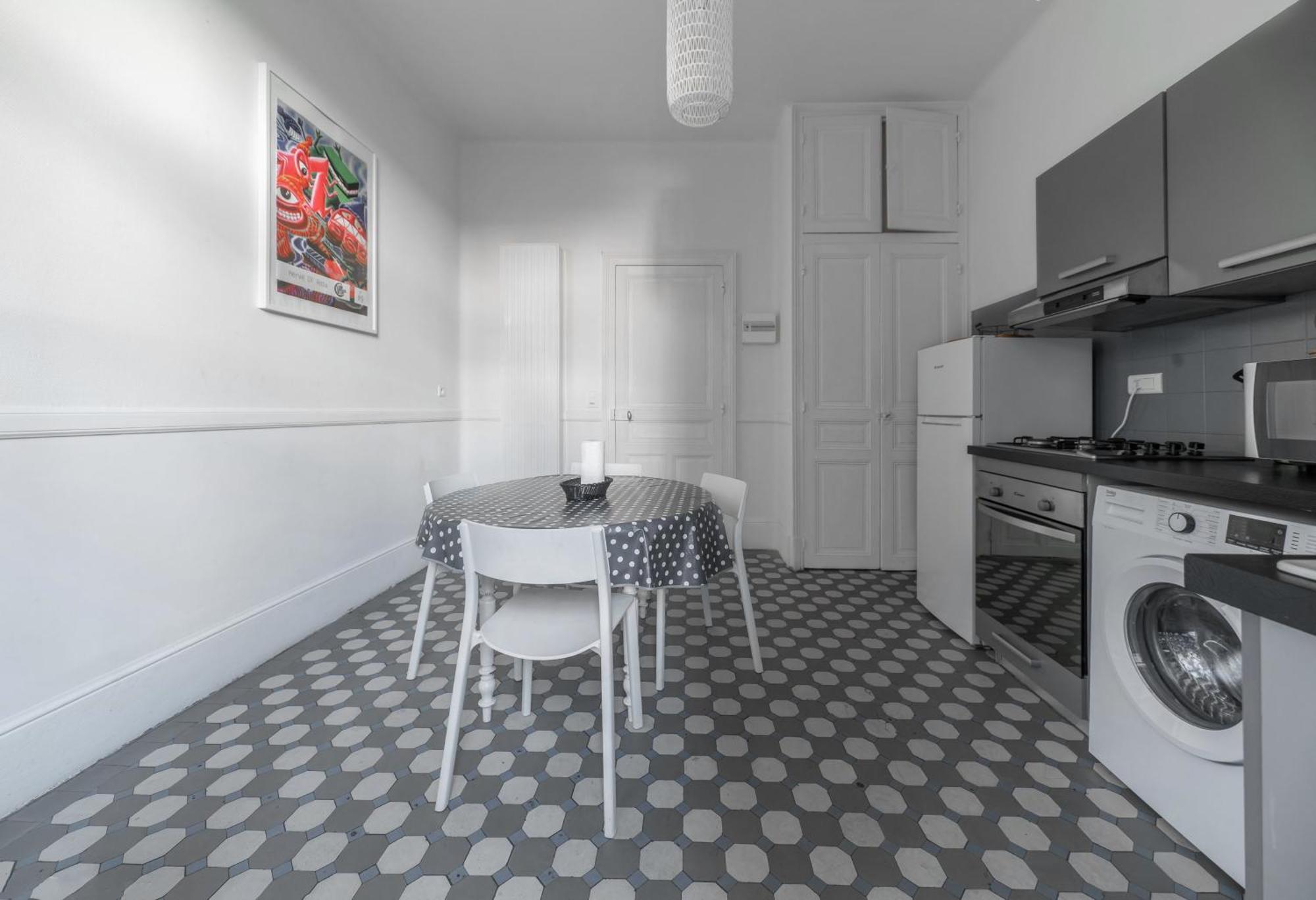 Residence Epinat II - Appartements Centre - Parking Vichy Exterior photo
